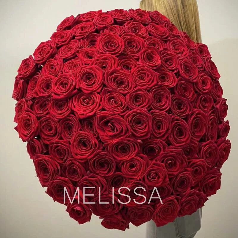 Букет &laquo;Моно из 101 розы&raquo; (Россия)