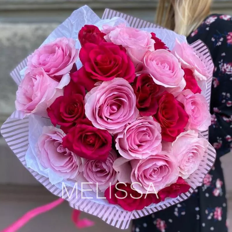 Букет &laquo;Моно из роз&raquo;