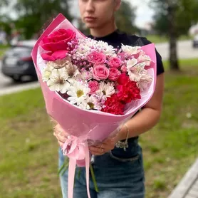 Букет «Яркий» от интернет-магазина «Мелисса» в Нижнем Тагиле