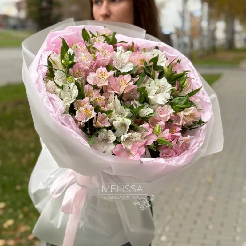 Букет Альстромерия 