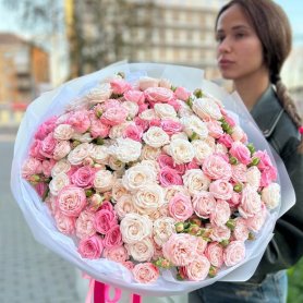 XL из кустовых роз  от интернет-магазина «Мелисса» в Нижнем Тагиле